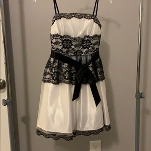 Black and White Girl’s Party Dress